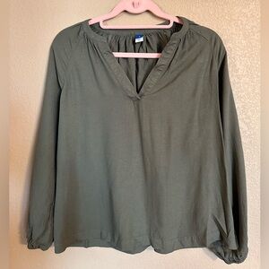 Long-Sleeve Split-Neck
Top for Women
